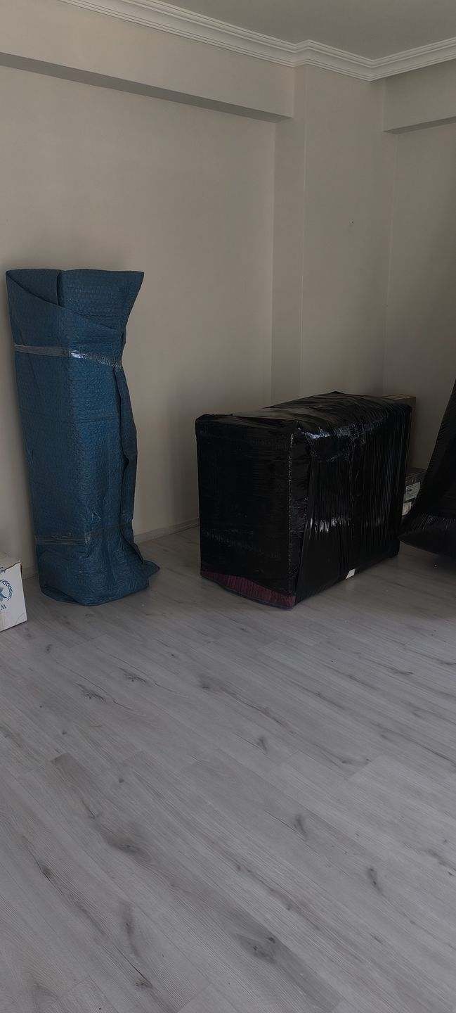 Çıksorut'ta renkli koruma malzemeleriyle paketleme